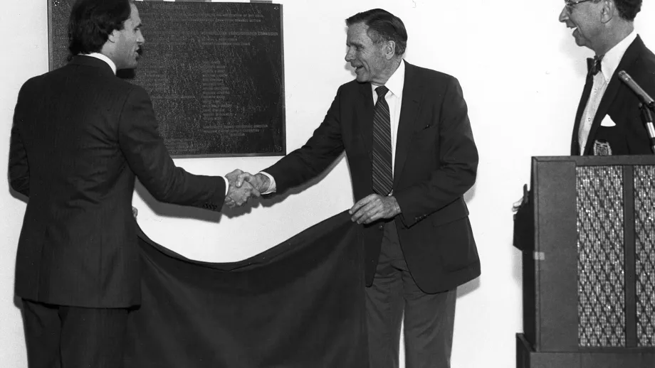 Unveiling a commemorative plaque at the MetroCenter’s April 1984 opening ceremony are (left to right) BART Board President Arthur Shartsis, ABAG President and MTC Commissioner (and first MTC Chair) Joseph P. Bort, and MTC Chair Quentin Kopp.