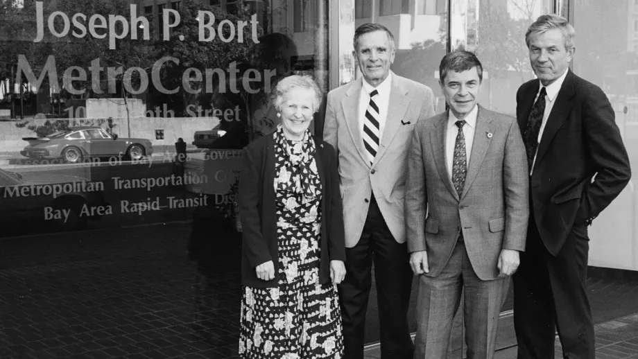 Showing off the newly etched glass gracing the front of the Joseph P. Bort MetroCenter are (left to right) Jackie Bort, Joseph P. Bort, ABAG Executive Director Revan Tranter and MTC Executive Director Lawrence D. Dahms.