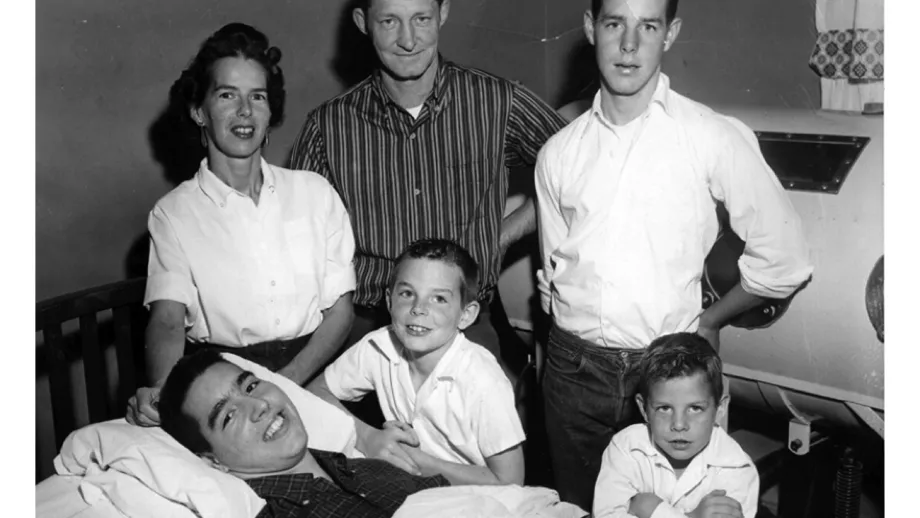 The entire Roberts family contracts polio, but only Ed is hit severely. Zona, Verne, Ron, Mark, Randy and Ed.