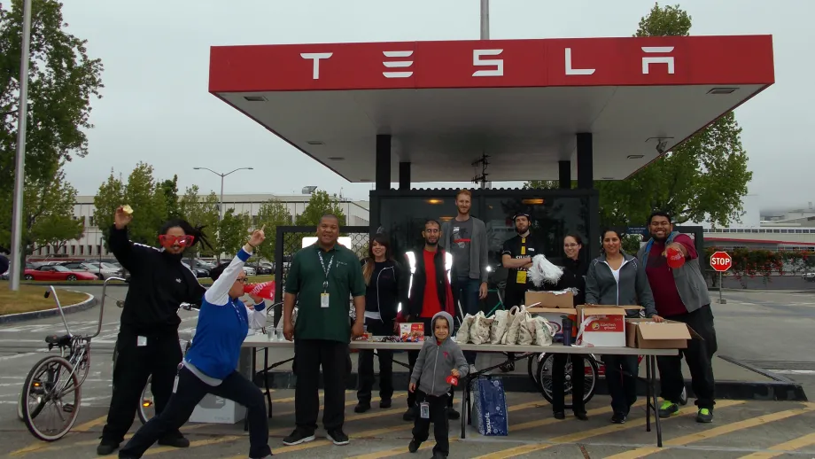 Electric vehicle manufacturer Tesla Motors did its part by setting up an Energizer Station in front of its Fremont factory. 