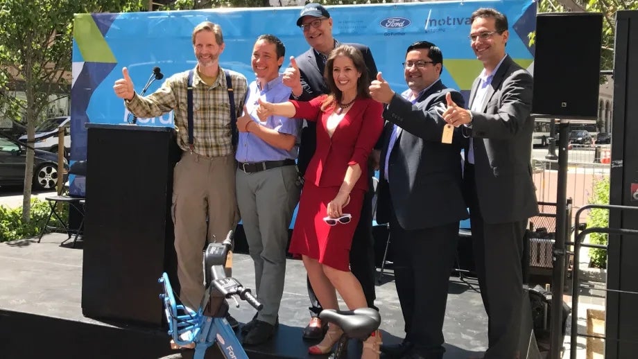 Helping to usher in bikesharing in the East Bay were Emeryville Mayor Scott Donahue; Rene Rivera, executive director of Bike East Bay; Jay Walder, CEO of Motivate; Libby Schaaf, mayor of Oakland and MTC commissioner; Jess Arreguin, mayor of Berkeley; and 